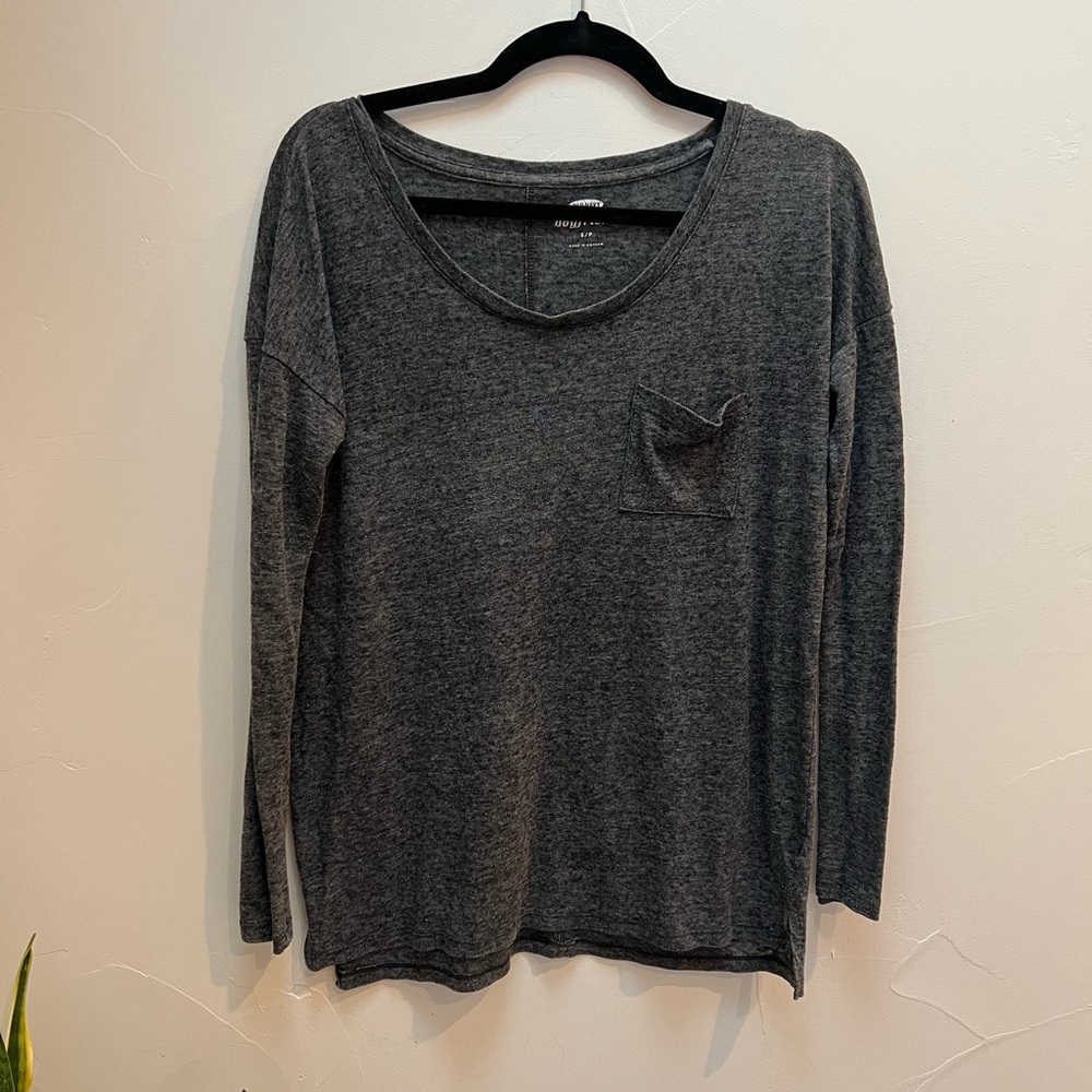 Old Navy Gray Boyfriend Tee Shirt